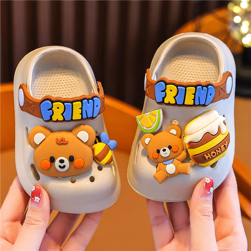 Premium Unisex Kids Clogs – Ultra-Lightweight Anti-Slip Cartoon Sandals for Boys & Girls