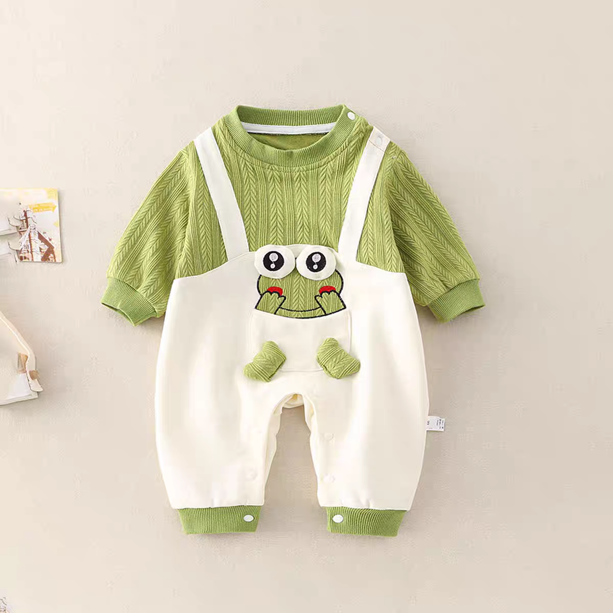 Little Frog Summer Baby Romper – Cute Green Cotton Outfit for Babies 🐸☀️